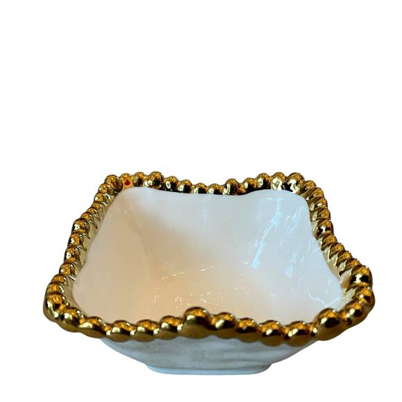 Perla White Porcelain Tidbit Bowls with Gold Beaded Edge 4in Square Set of 4 NEW - Picture 5 of 16